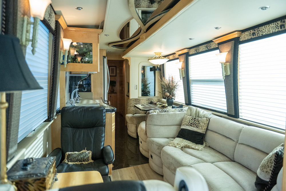 2003 Prevost Royale XLII For Sale