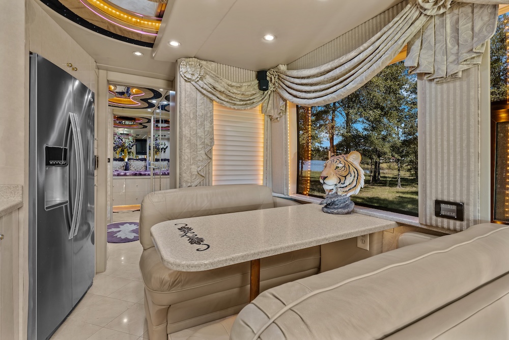 2003 Prevost XLII For Sale