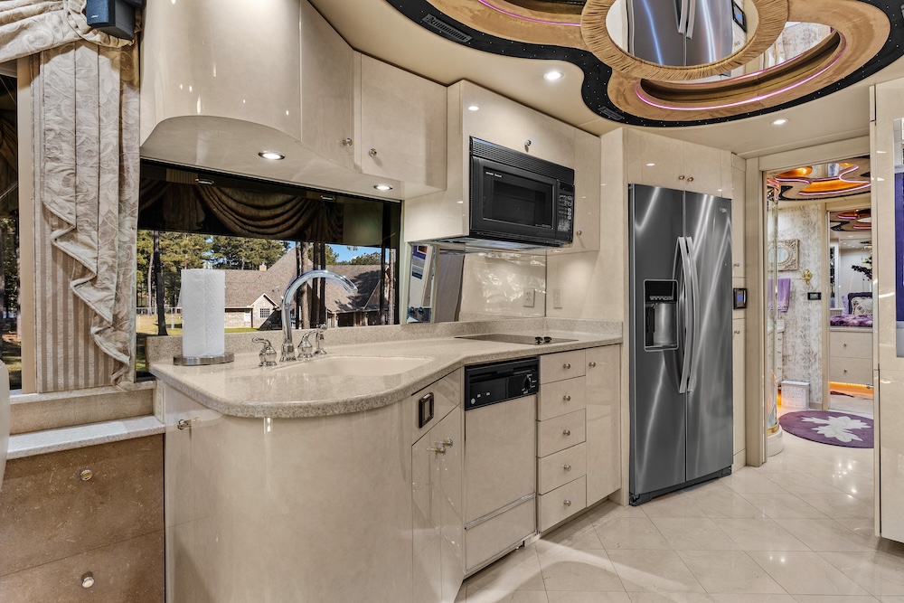 2003 Prevost XLII For Sale