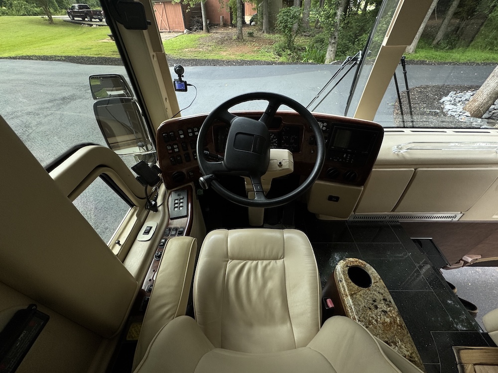 2004 Prevost Bruce XLII For Sale