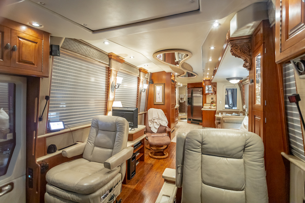 2004 Prevost Royale XLII For Sale