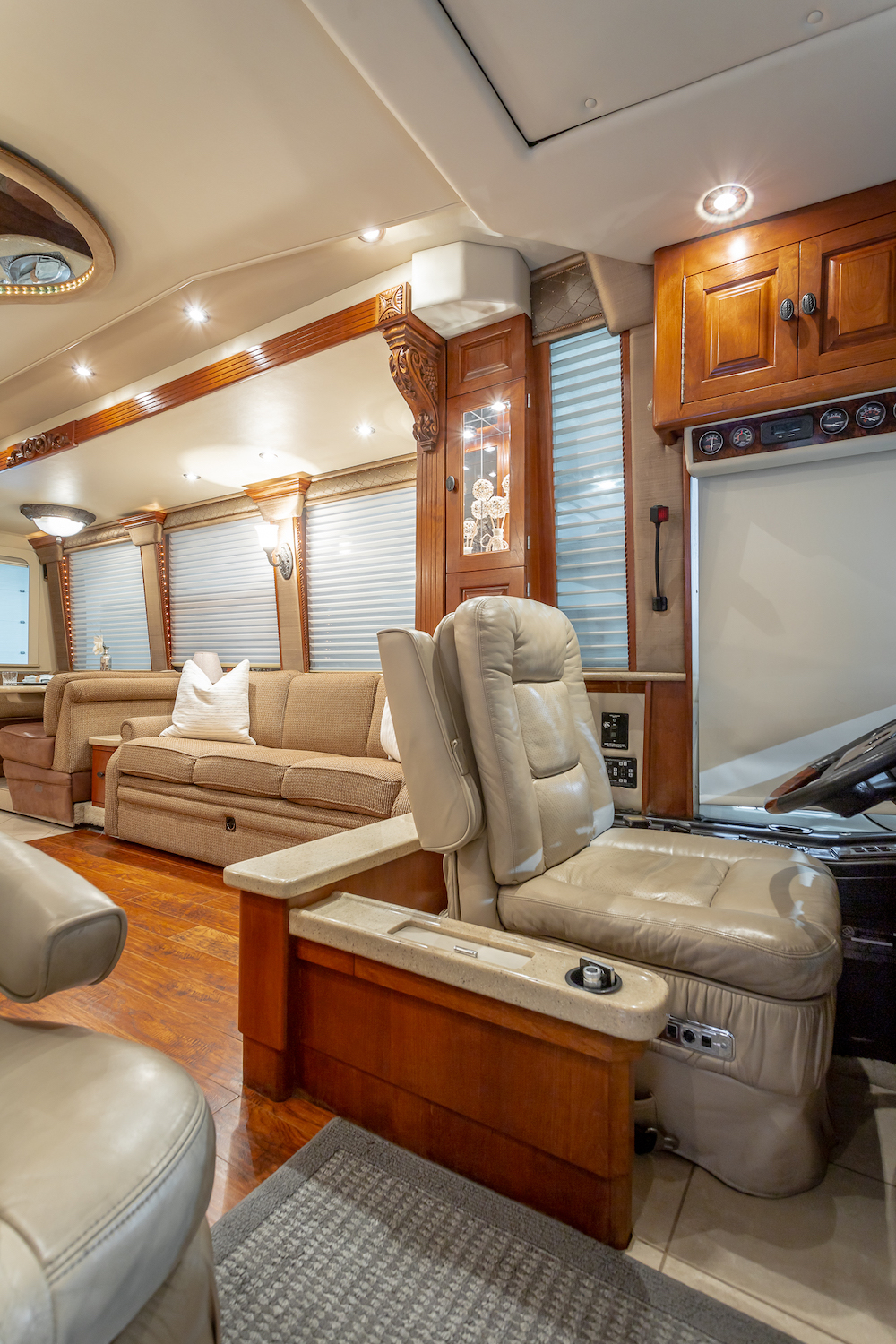 2004 Prevost Royale XLII For Sale