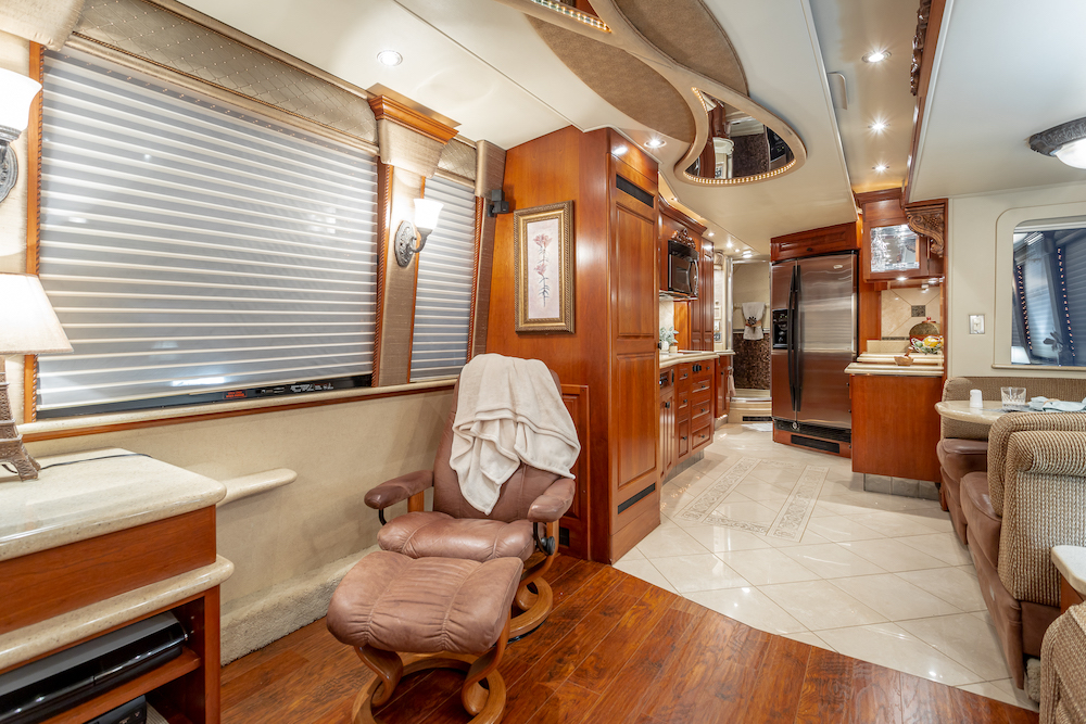 2004 Prevost Royale XLII For Sale