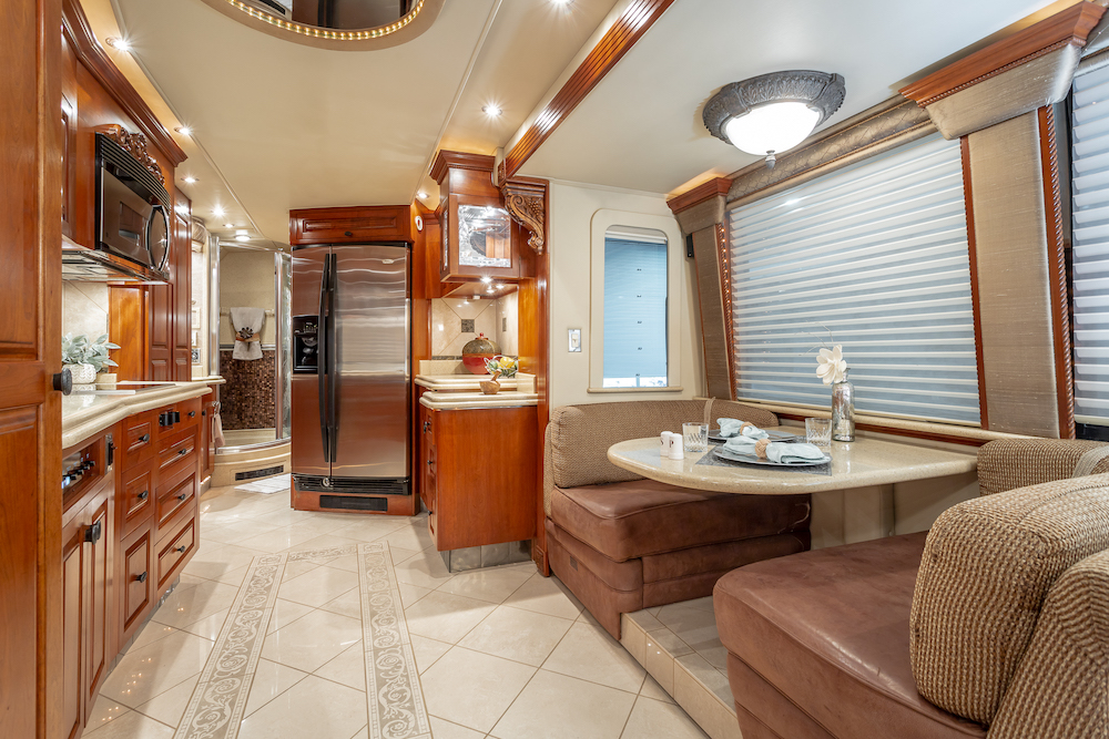 2004 Prevost Royale XLII For Sale