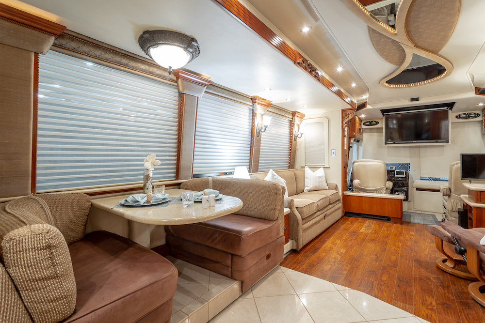 2004 Prevost Royale XLII For Sale