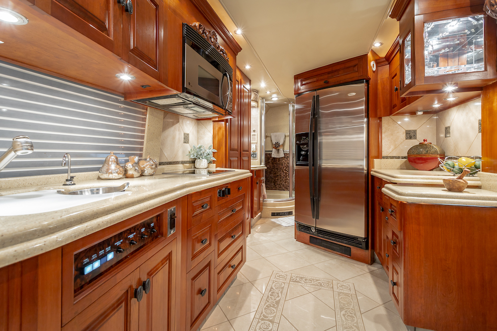 2004 Prevost Royale XLII For Sale