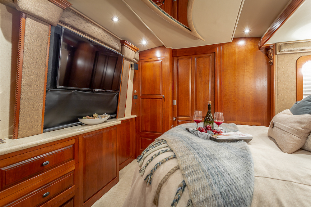 2004 Prevost Royale XLII For Sale