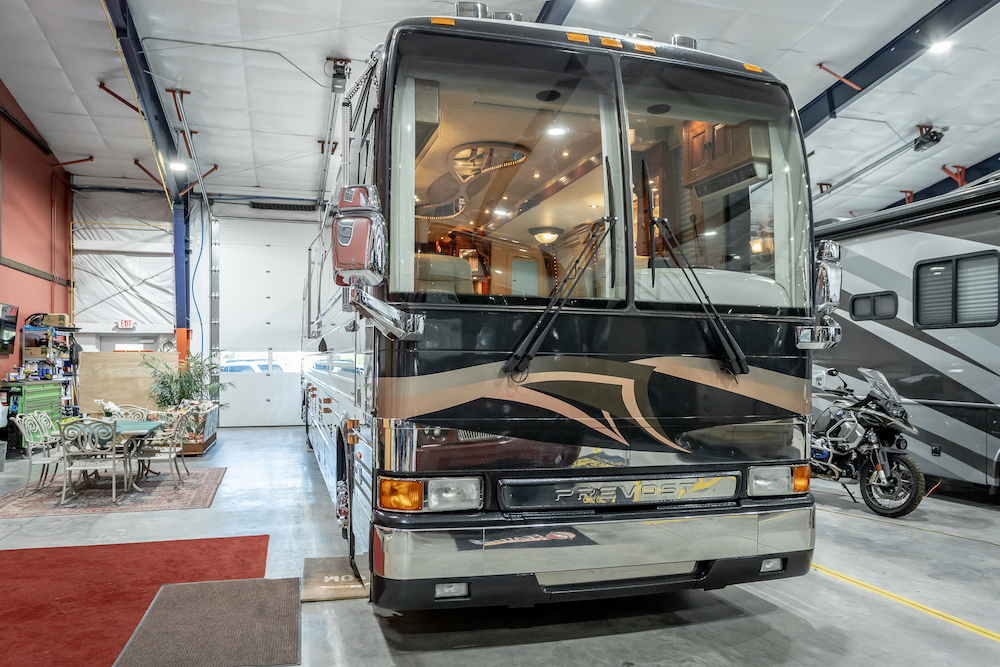 2004 Prevost Royale XLII For Sale