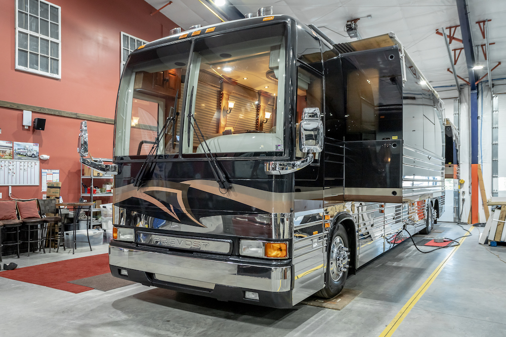 2004 Prevost Royale XLII For Sale