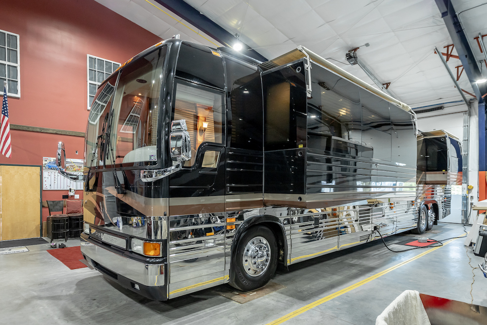 2004 Prevost Royale XLII For Sale