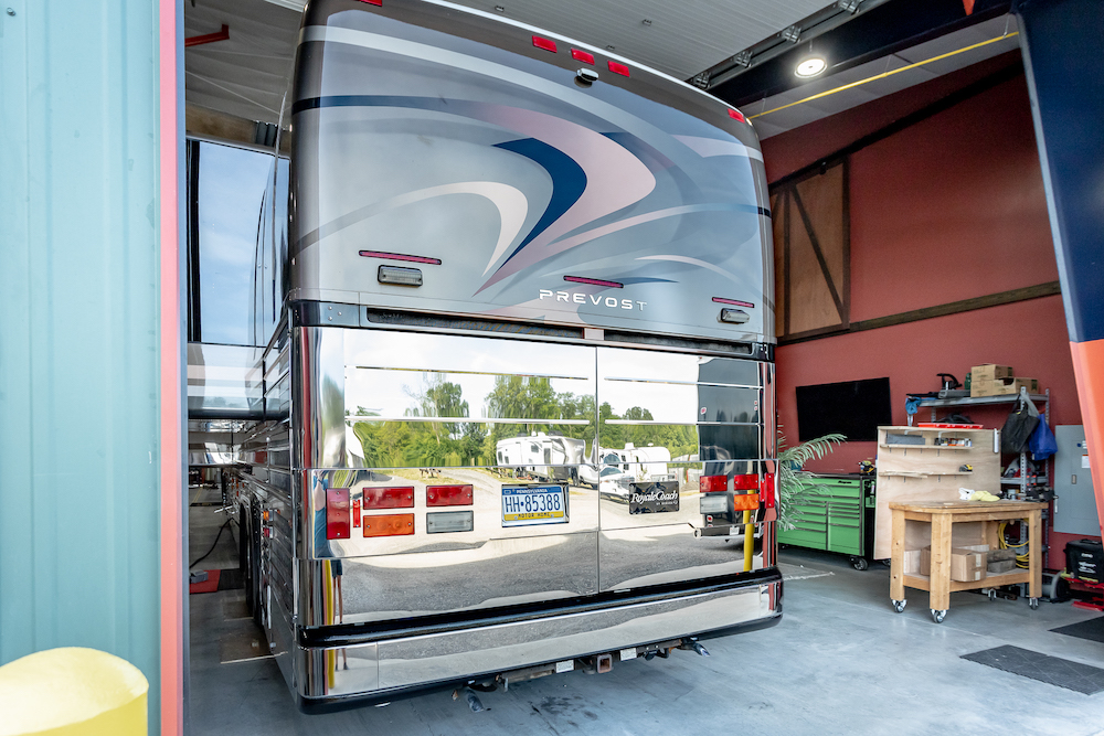 2004 Prevost Royale XLII For Sale