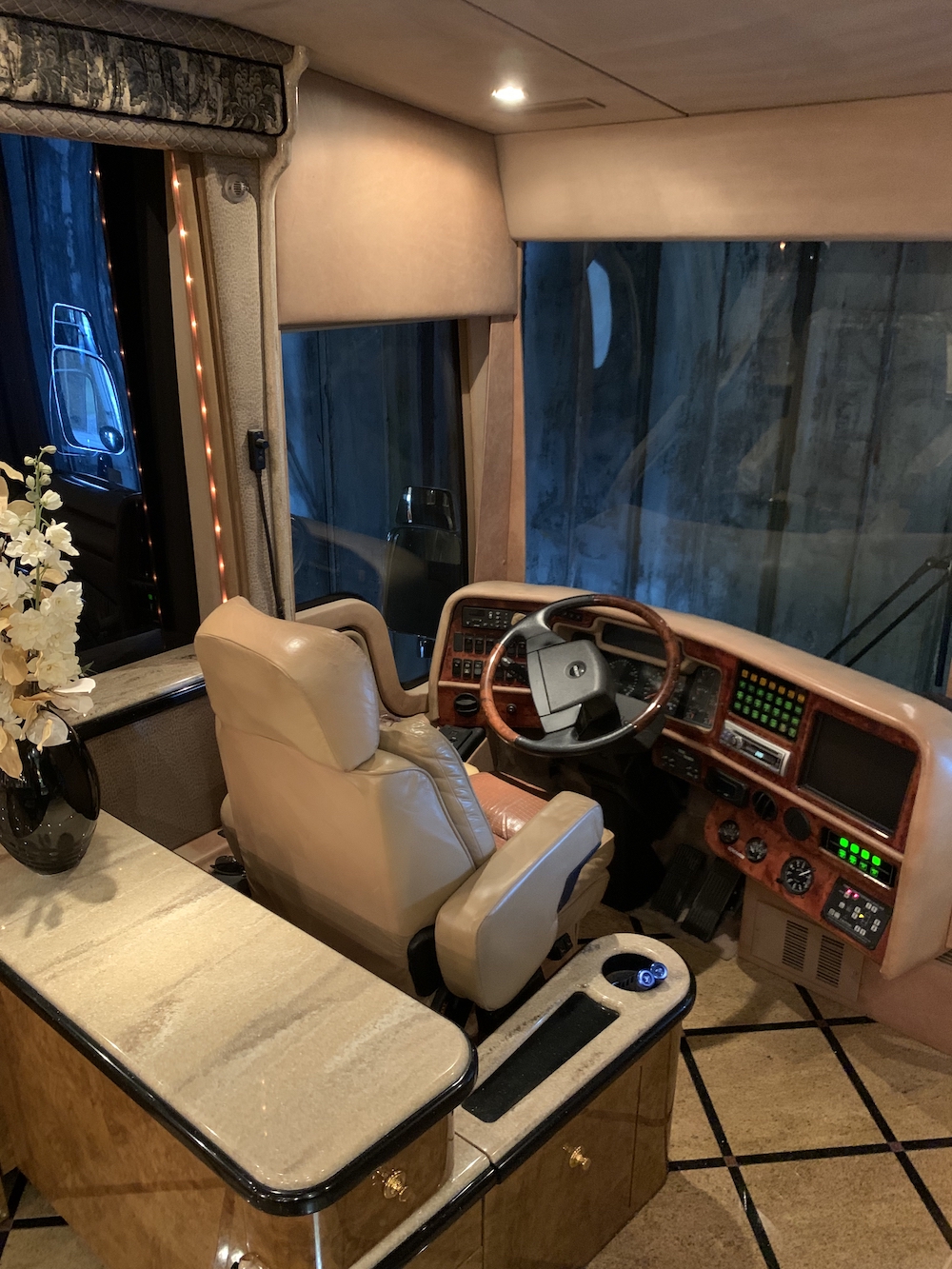 2004 Prevost American XLII For Sale