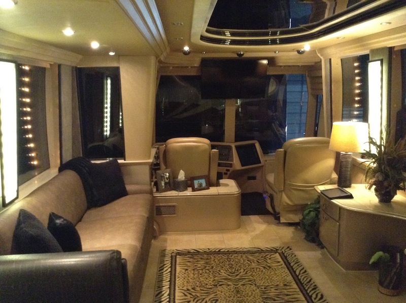 2004 Prevost Country Coach XLII For Sale