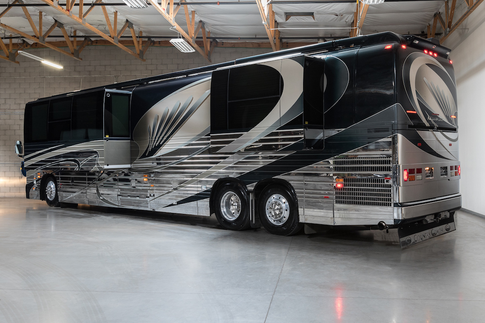 2004 Prevost Country Coach XLII For Sale