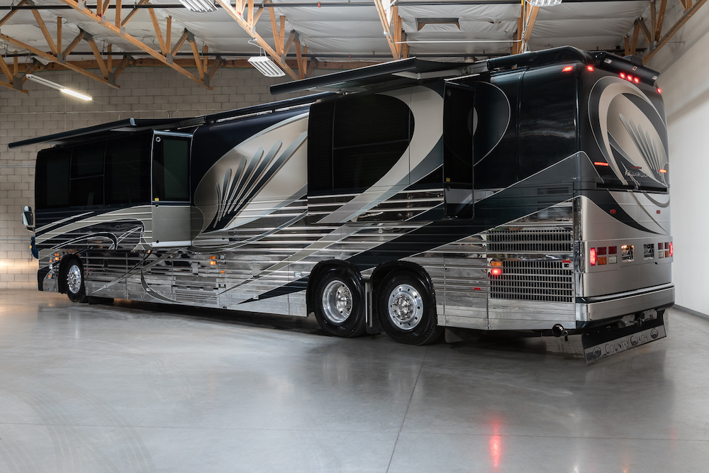 2004 Prevost Country Coach XLII For Sale