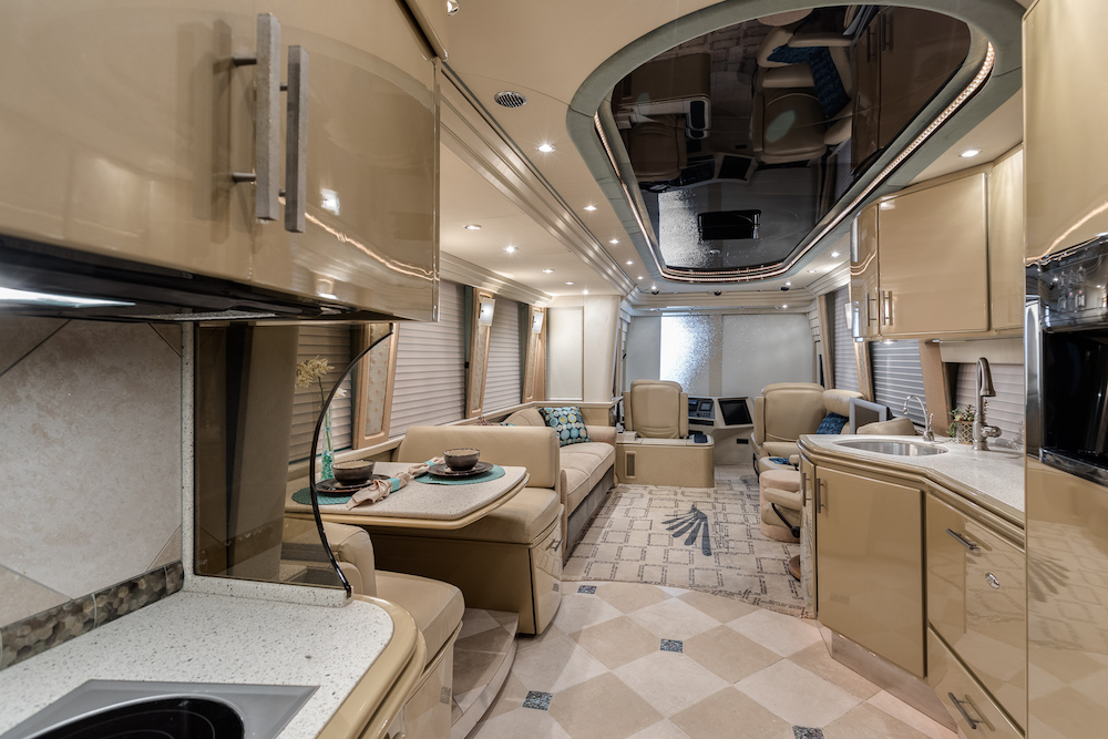 2004 Prevost Country Coach XLII For Sale