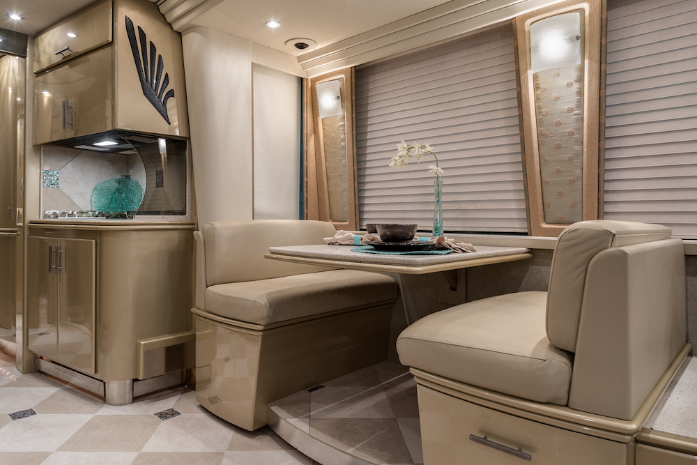 2004 Prevost Country Coach XLII For Sale