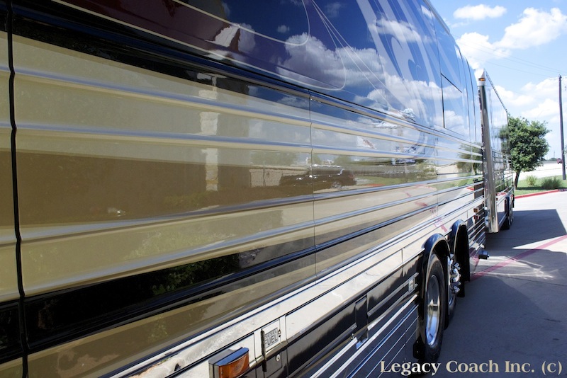 2004 Prevost Country Coach XLII For Sale