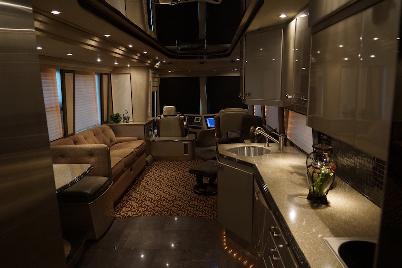 2004 Prevost Country Coach XLII For Sale