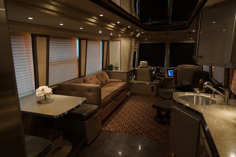 2004 Prevost Country Coach XLII For Sale