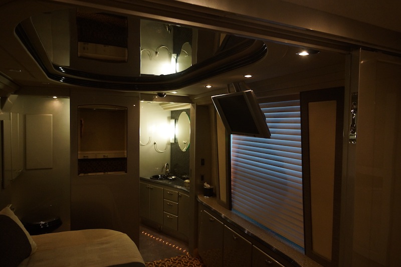 2004 Prevost Country Coach XLII For Sale