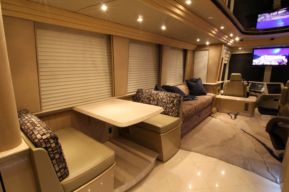 2004 Prevost Country Coach XLII For Sale