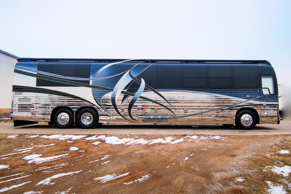 2004 Prevost Country Coach XLII For Sale