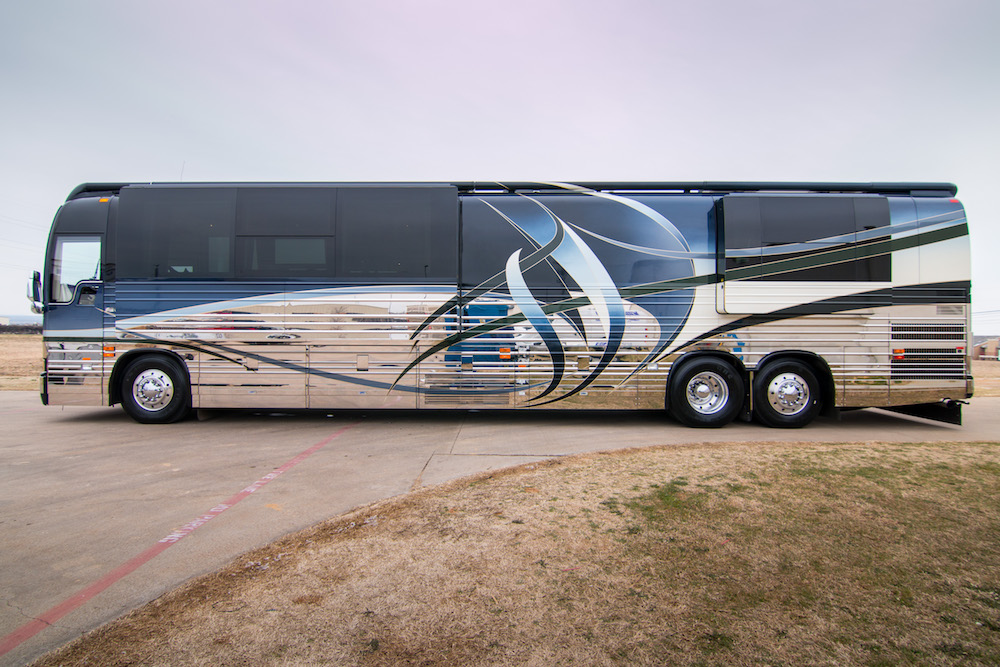 2004 Prevost Country Coach XLII For Sale