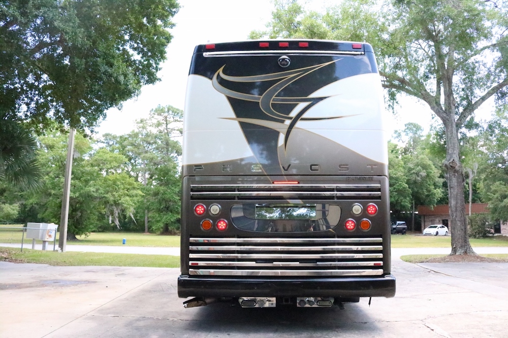 2004 Prevost Featherlite H3-45 For Sale