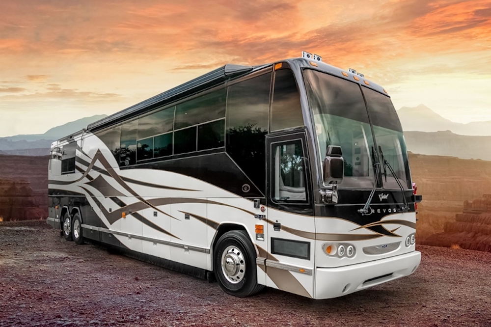 2004 Prevost Featherlite H3-45 For Sale