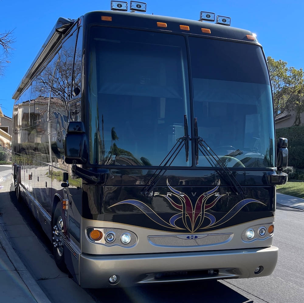 2004 Prevost Featherlite H3-45 For Sale