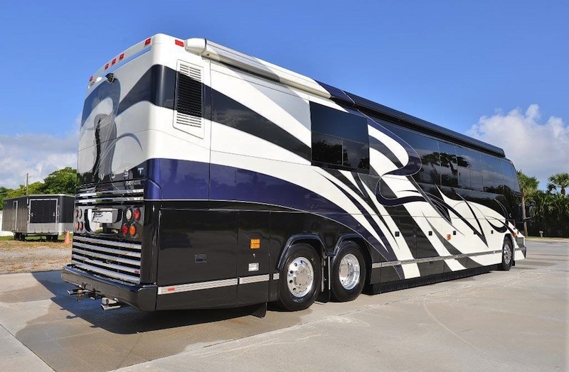 2004 Prevost Featherlite H3-45 For Sale