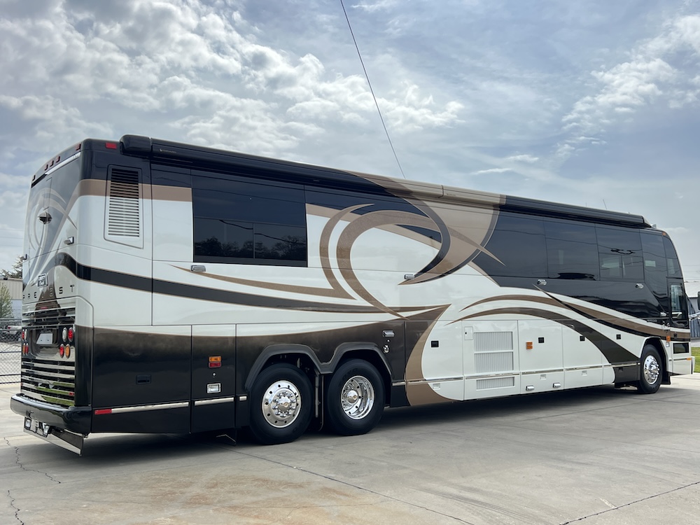 2004 Prevost Liberty H3-45 For Sale