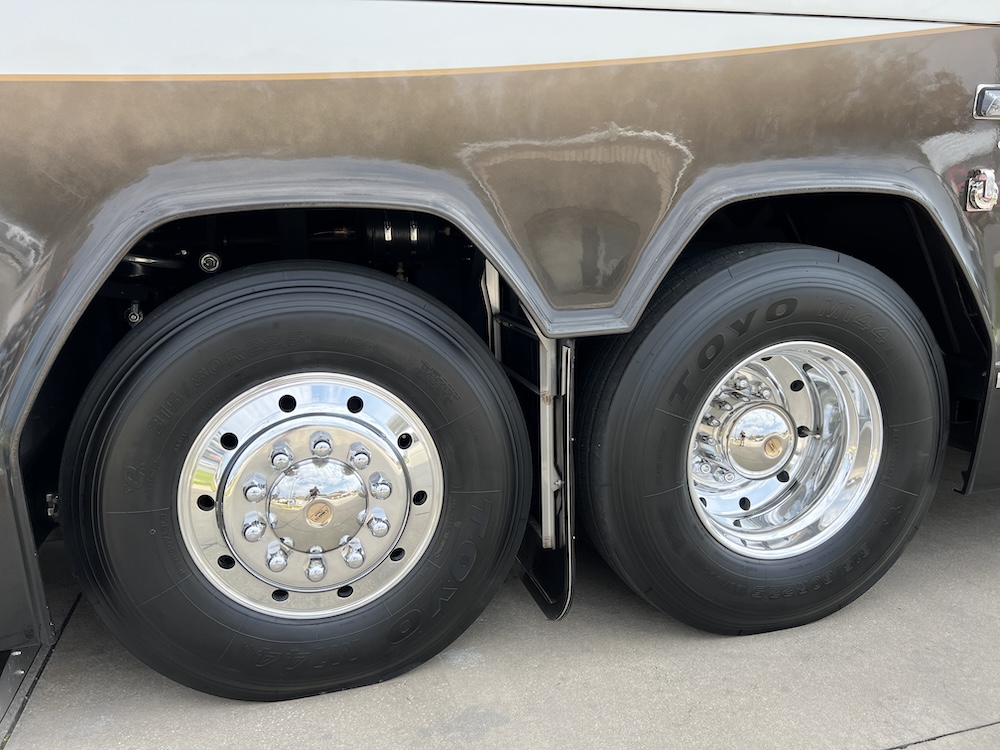 2004 Prevost Liberty H3-45 For Sale