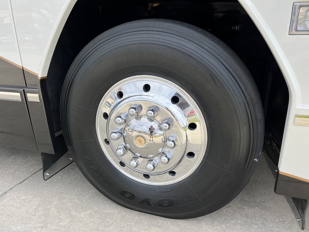 2004 Prevost Liberty H3-45 For Sale