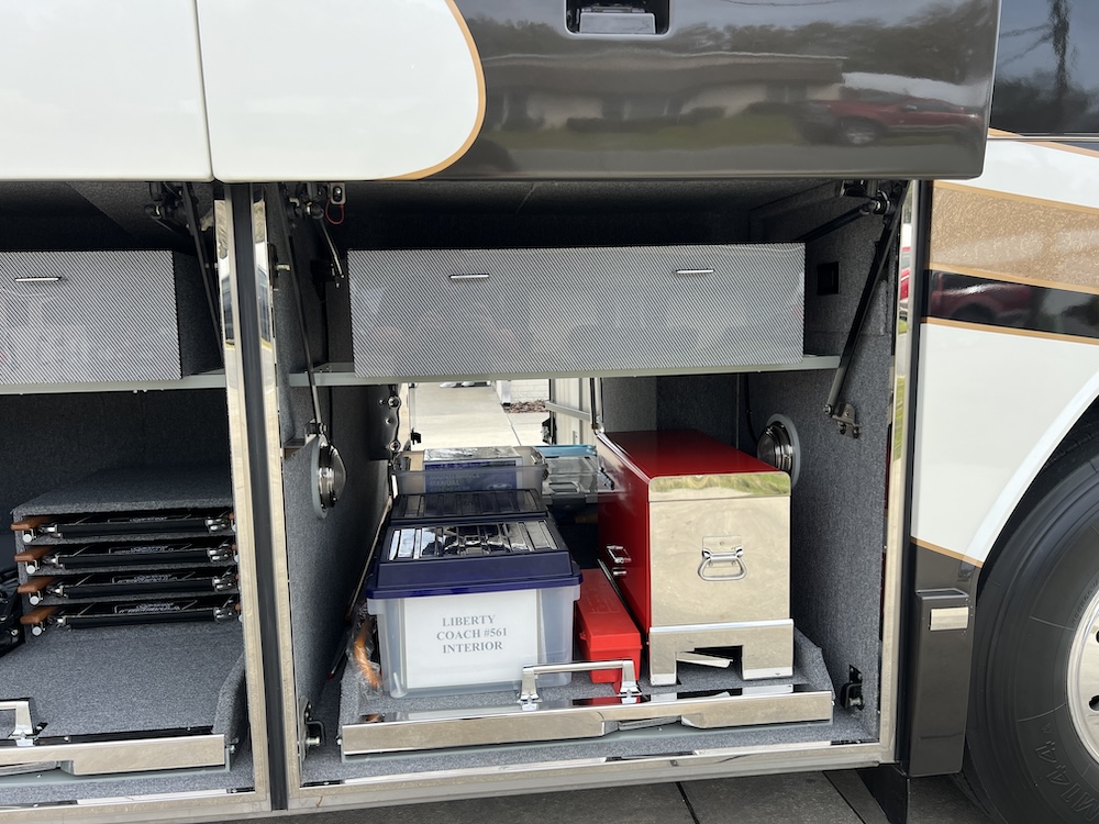 2004 Prevost Liberty H3-45 For Sale