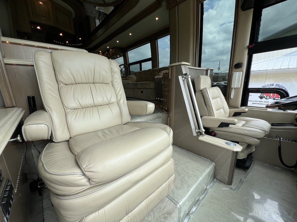 2004 Prevost Liberty H3-45 For Sale