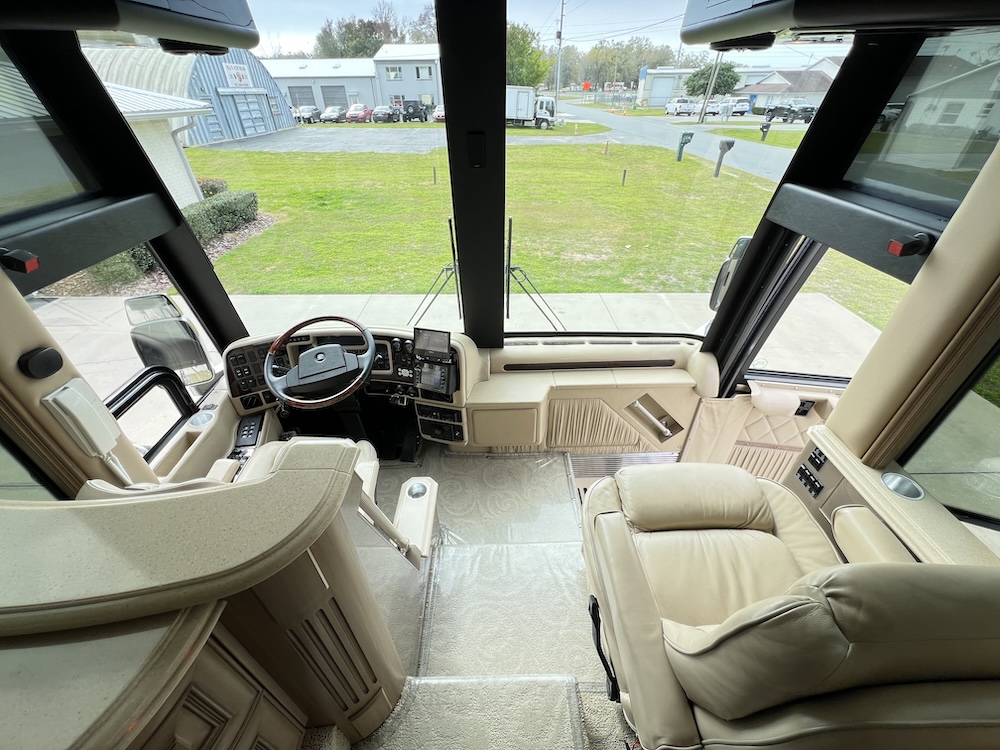 2004 Prevost Liberty H3-45 For Sale