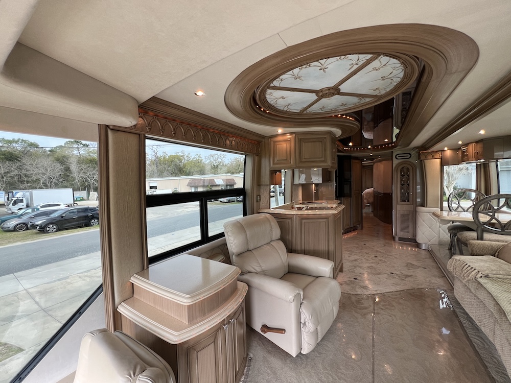 2004 Prevost Liberty H3-45 For Sale