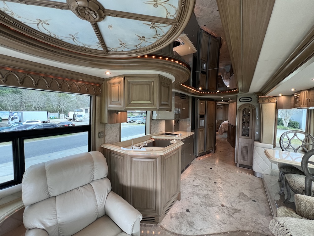 2004 Prevost Liberty H3-45 For Sale