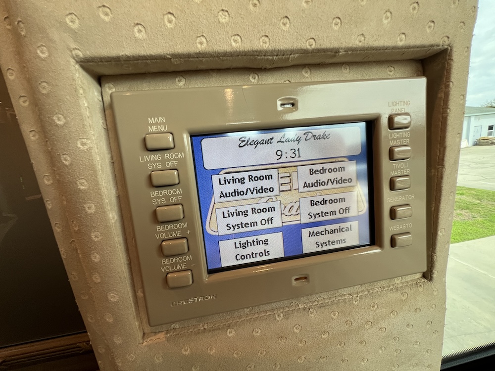 2004 Prevost Liberty H3-45 For Sale