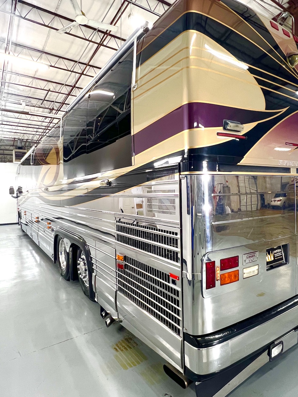 2004 Prevost Liberty XLII For Sale