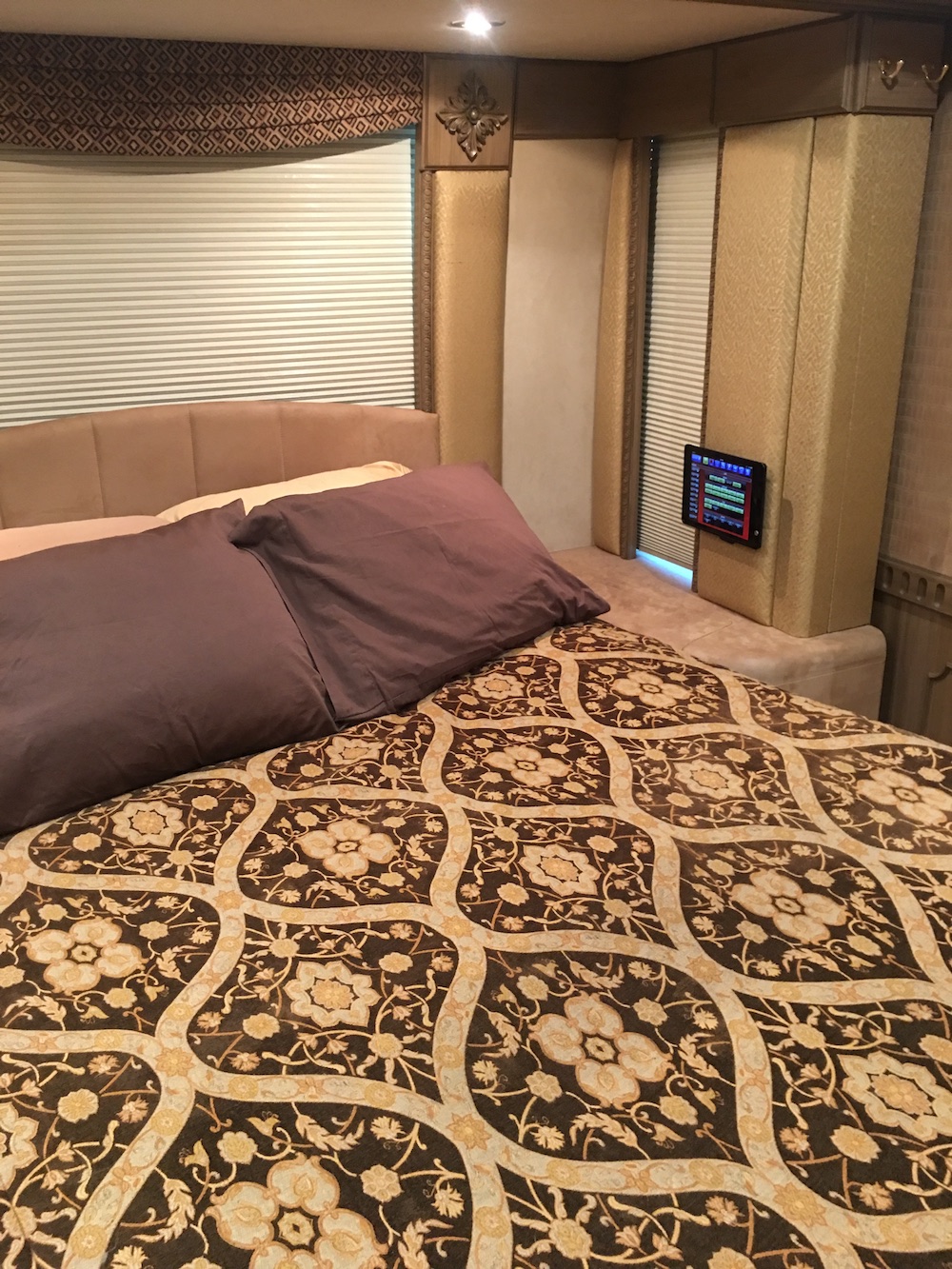 2004 Prevost Liberty XLII For Sale