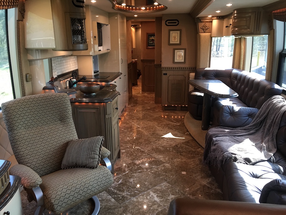 2004 Prevost Liberty XLII For Sale
