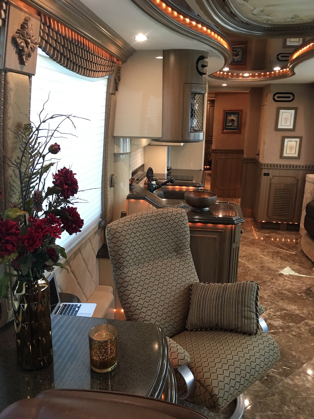 2004 Prevost Liberty XLII For Sale