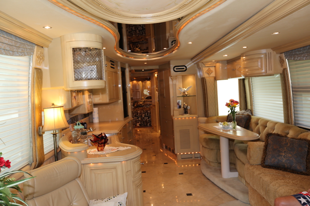 2004 Prevost Liberty XLII For Sale