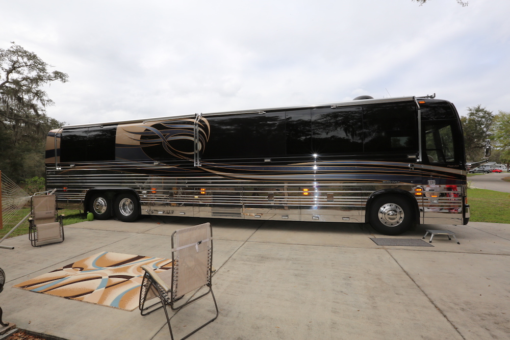 2004 Prevost Liberty XLII For Sale