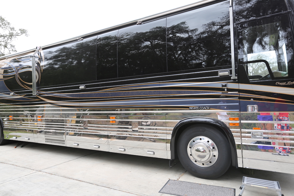 2004 Prevost Liberty XLII For Sale