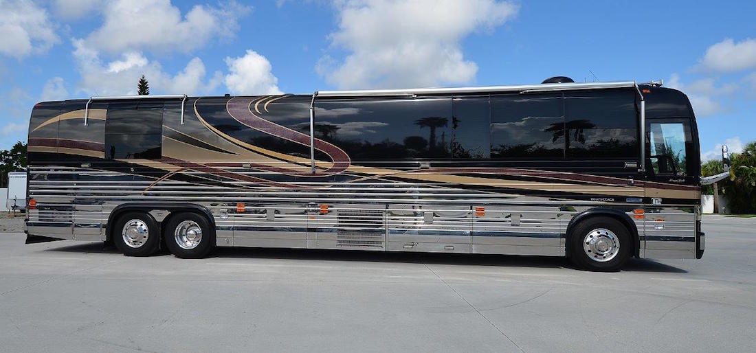 2004 Prevost Liberty XLII For Sale