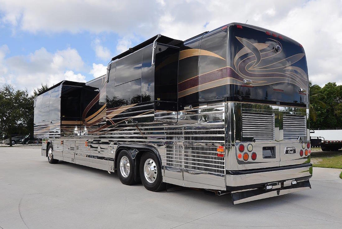 2004 Prevost Liberty XLII For Sale